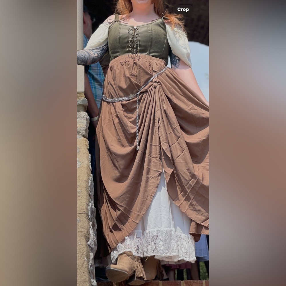 Renaissance costume